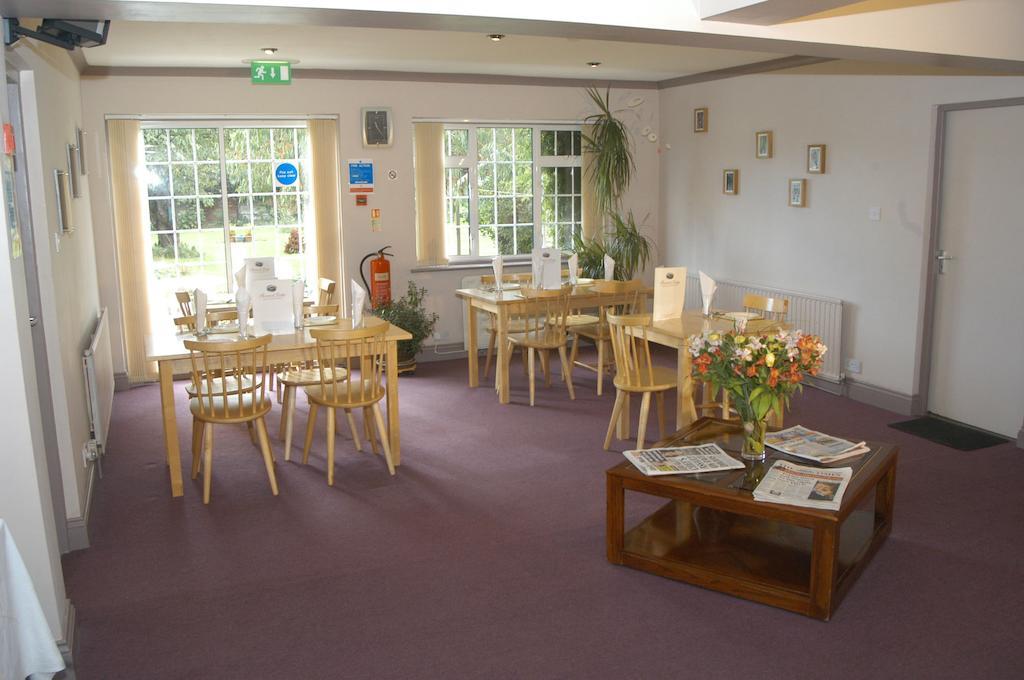 Furnival Lodge 斯劳 外观 照片